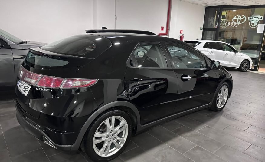 HONDA CIVIC 1.8 iVTEC Sport