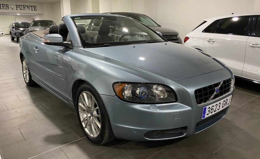 VOLVO C70 D5 Momentum Auto