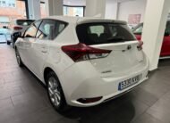 TOYOTA AURIS 1.8 140H Hybrid Active