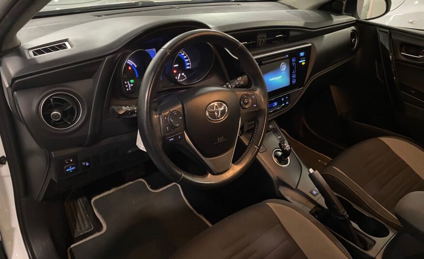 TOYOTA AURIS 1.8 140H Hybrid Active