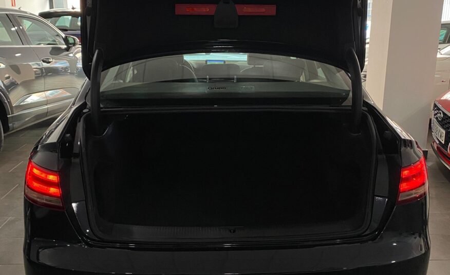 AUDI A4 2.0 TDI 110kW150CV design edition