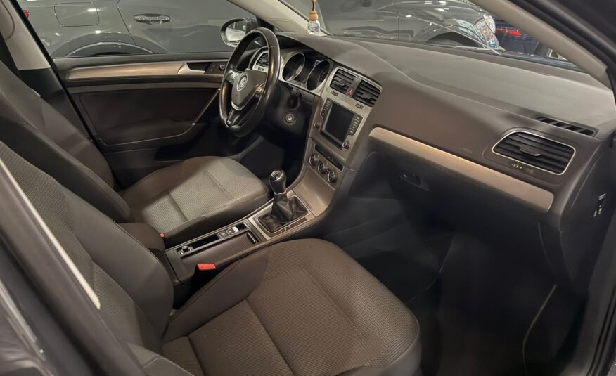 VOLKSWAGEN GOLF Advance 1.4 TSI