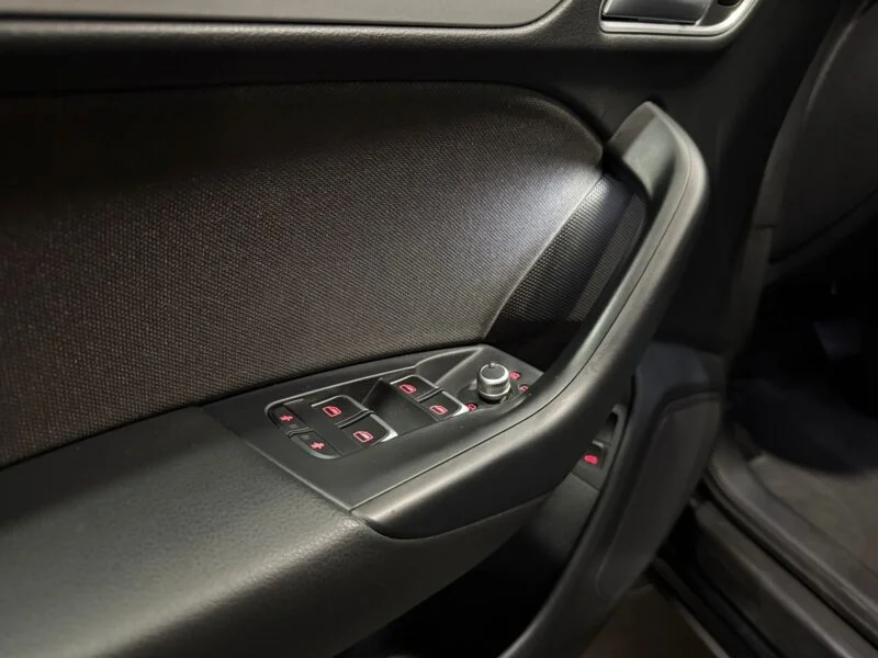 AUDI Q3 Black line ed 1.4 TFSI CoD 110kW S tron