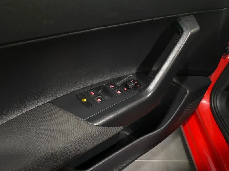 VOLKSWAGEN POLO Advance 1.0 TSI