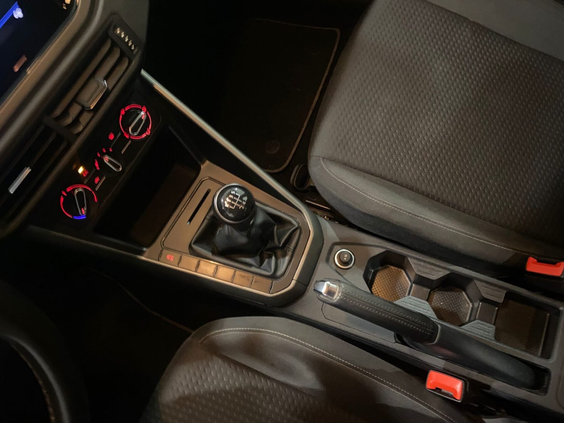 VOLKSWAGEN POLO Advance 1.0 TSI