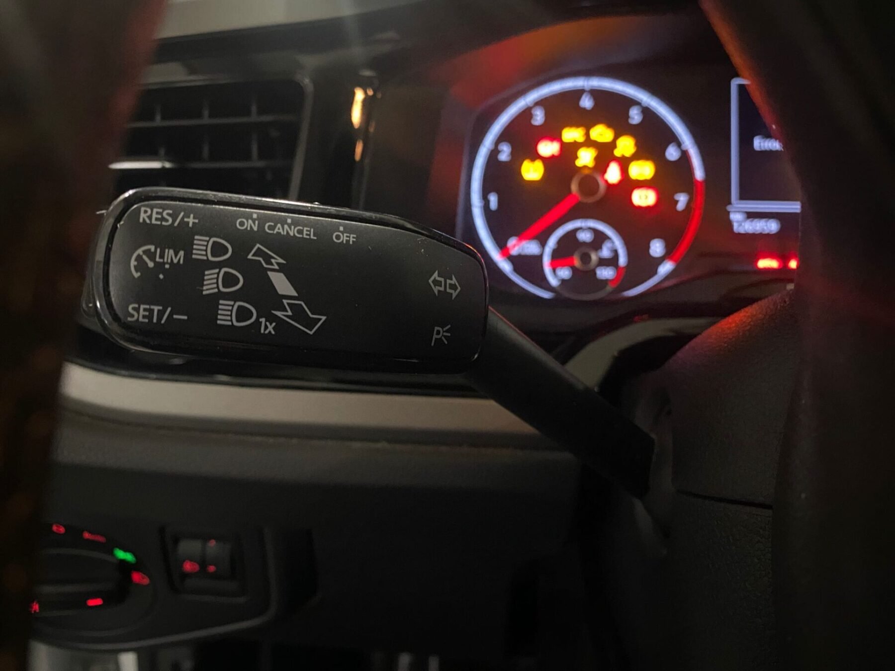 VOLKSWAGEN POLO Advance 1.0 TSI