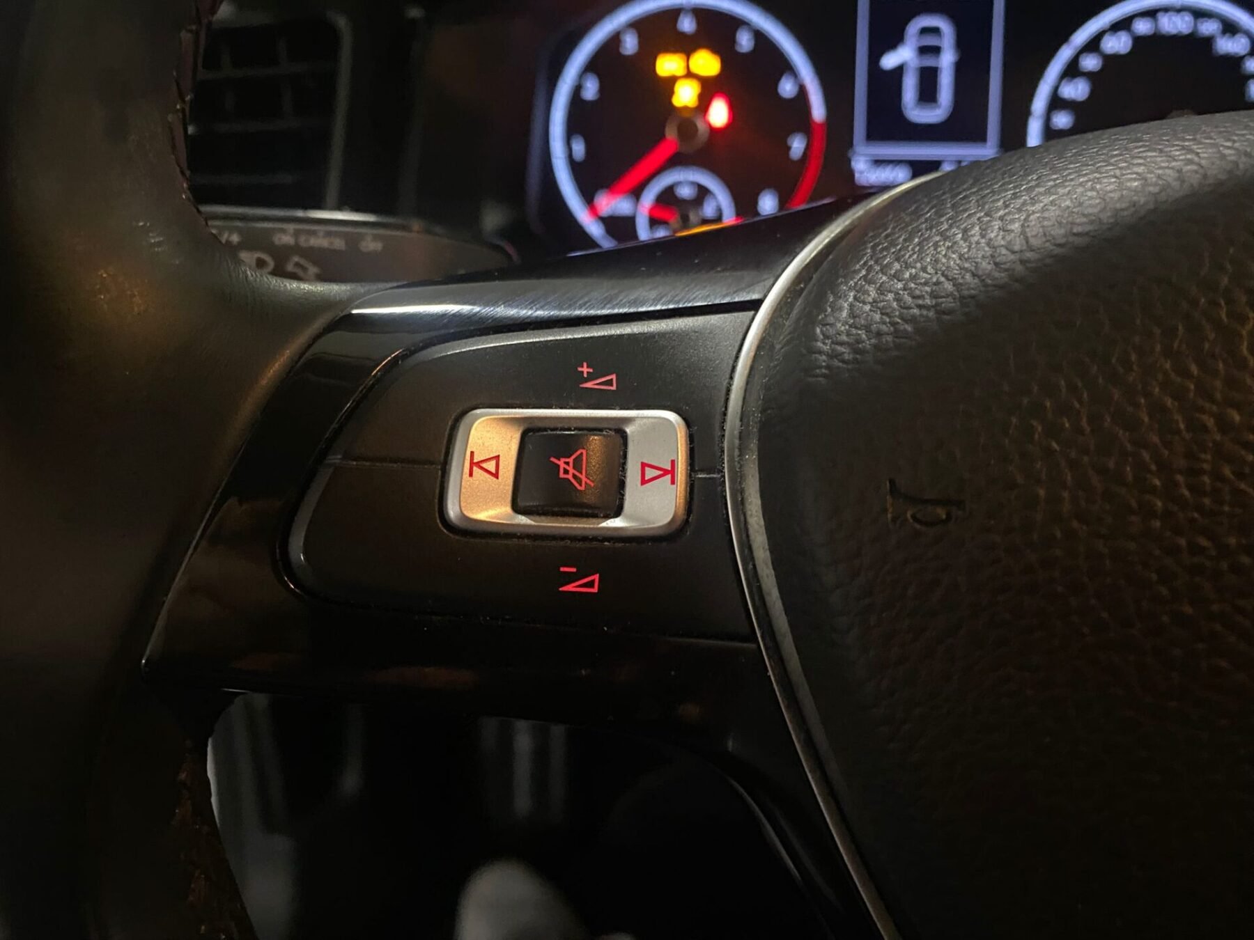 VOLKSWAGEN POLO Advance 1.0 TSI