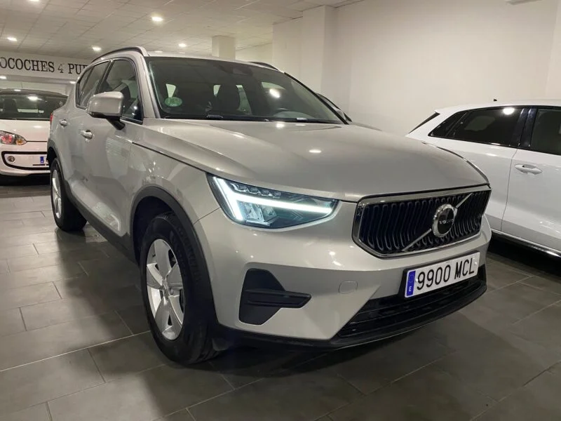 VOLVO XC40 1.5 T2 Essential 