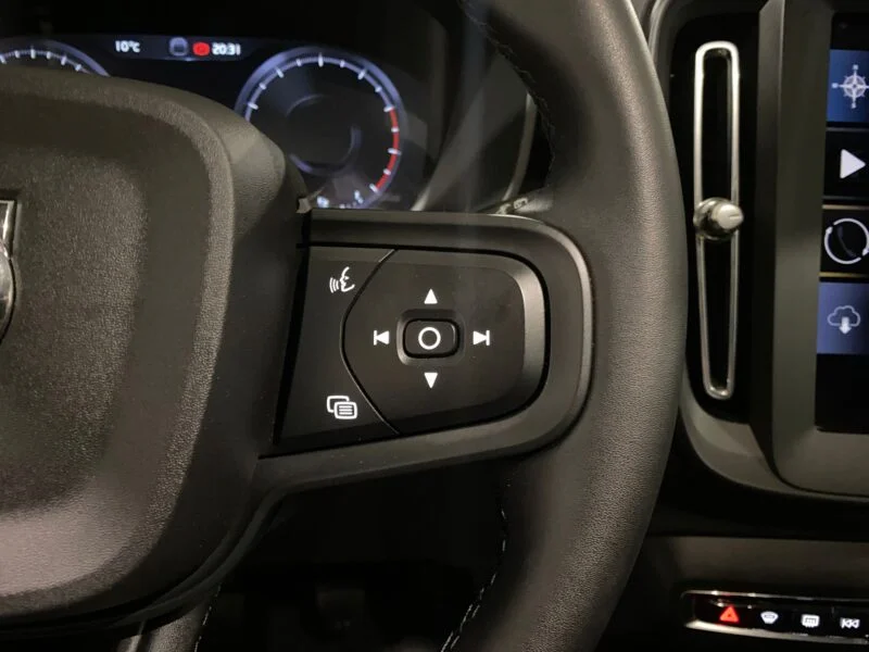 VOLVO XC40 1.5 T2 Essential 