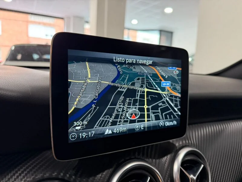 MERCEDES-BENZ Clase A 200 d