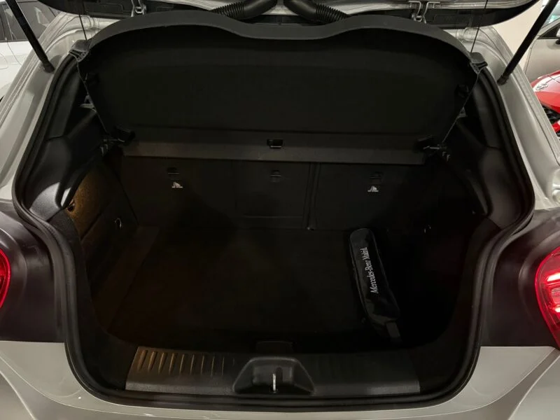 MERCEDES-BENZ Clase A 200 d