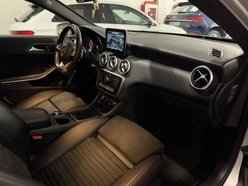 MERCEDES-BENZ Clase A 200 d