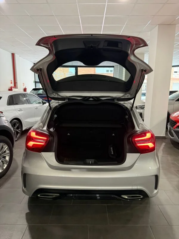 MERCEDES-BENZ Clase A 200 d