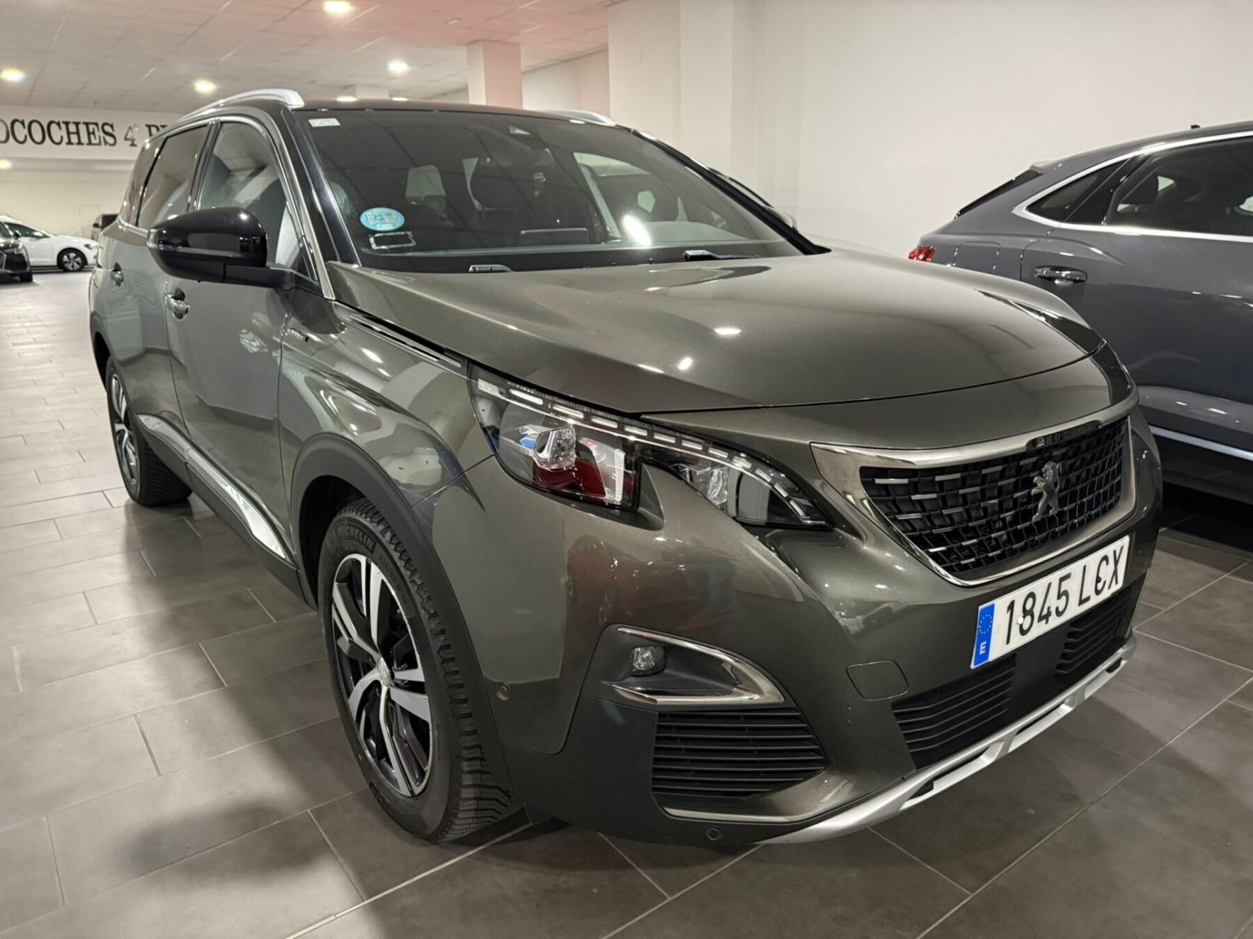 PEUGEOT 5008 GT Line 1.5L BlueHDi SS