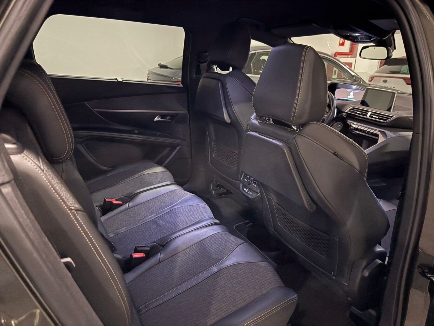 PEUGEOT 5008 GT Line 1.5L BlueHDi SS