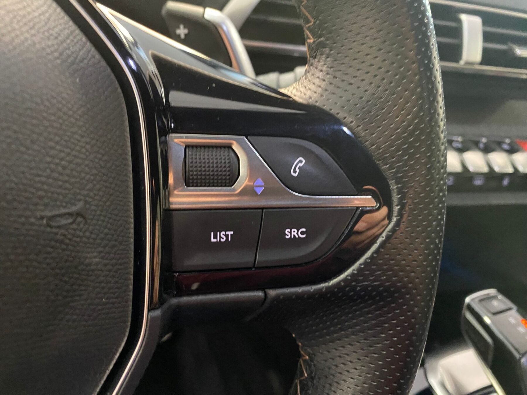 PEUGEOT 5008 GT Line 1.5L BlueHDi SS