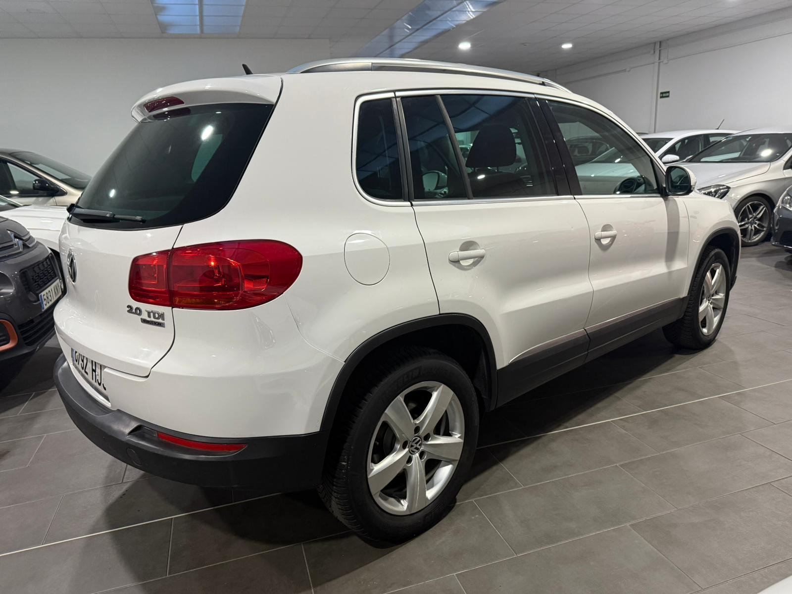 VOLKSWAGEN TIGUAN 2.0 TDI 4x4 Sport BlueMotion Tech