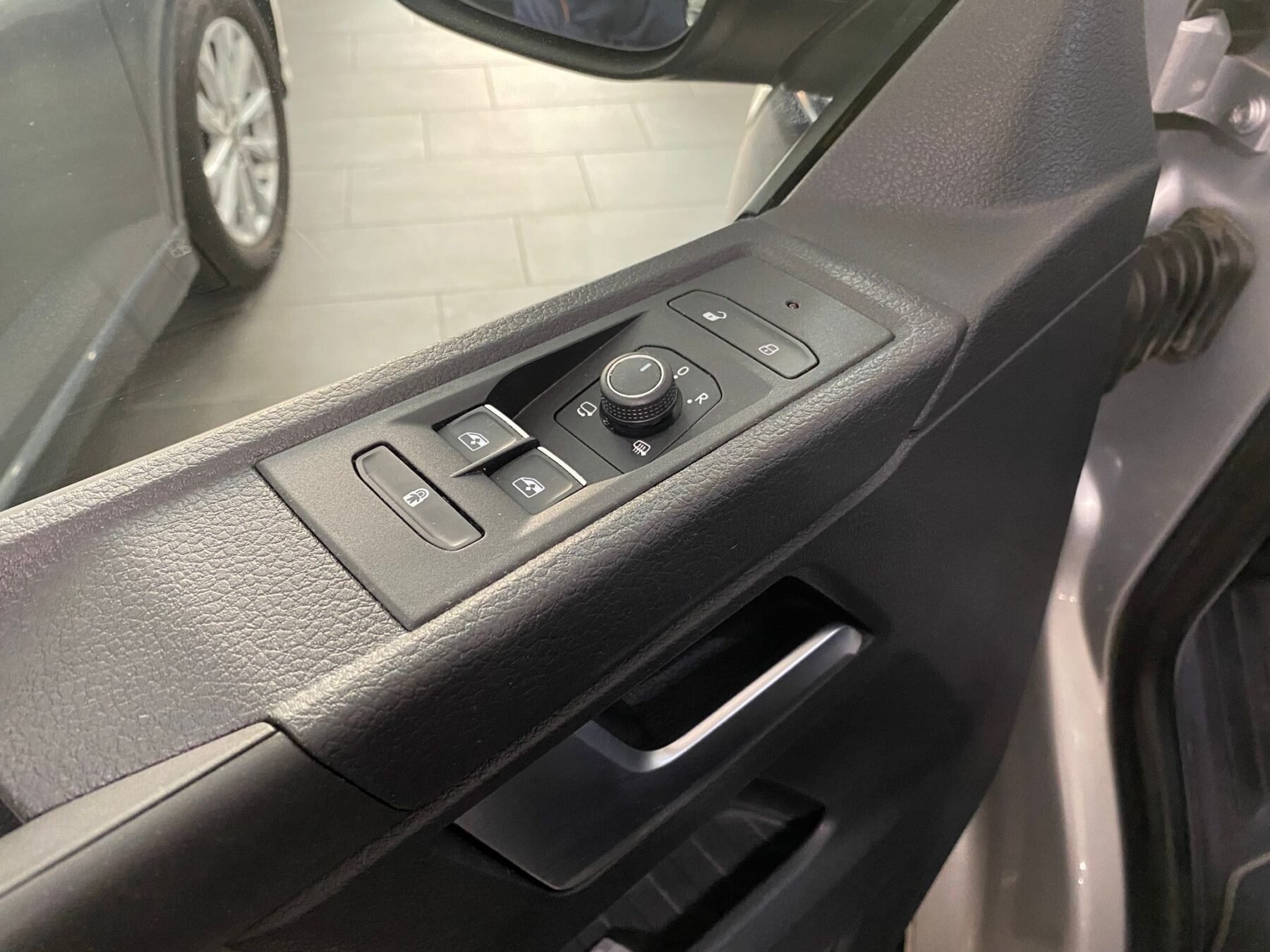 VOLKSWAGEN MULTIVAN  Origin Corto 2.0 TDI BMT DSG