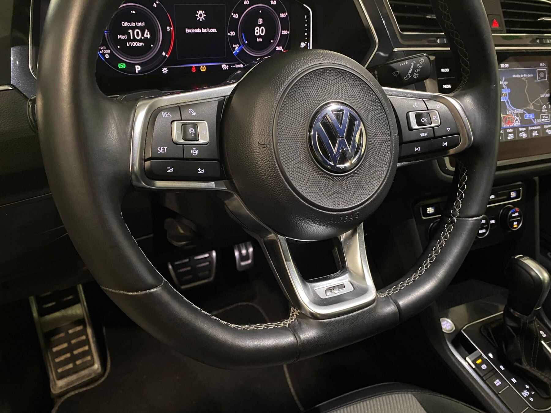 VOLKSWAGEN TIGUAN Allspace R-Line 2.0 TDI 4Motion DSG