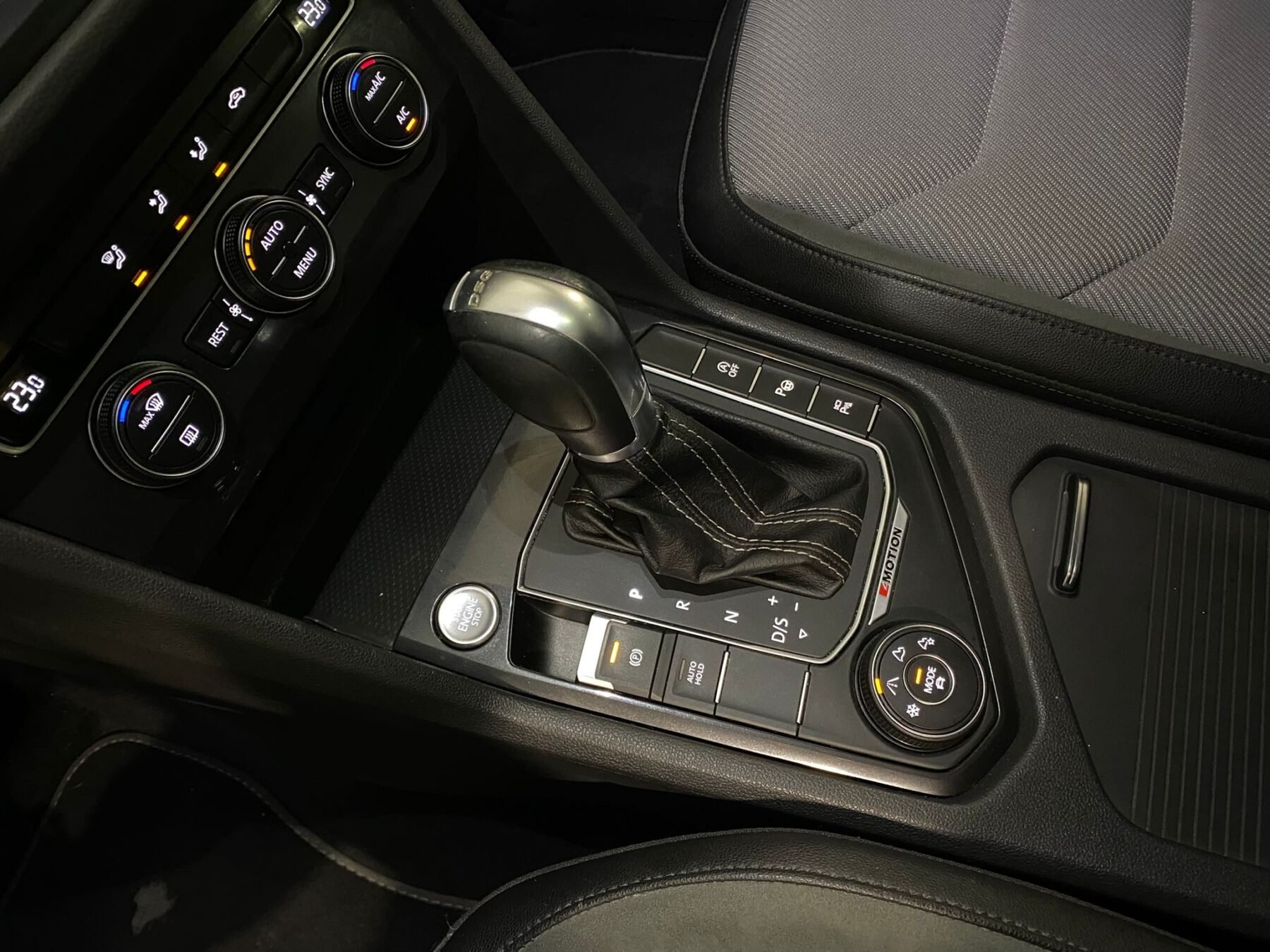 VOLKSWAGEN TIGUAN Allspace R-Line 2.0 TDI 4Motion DSG