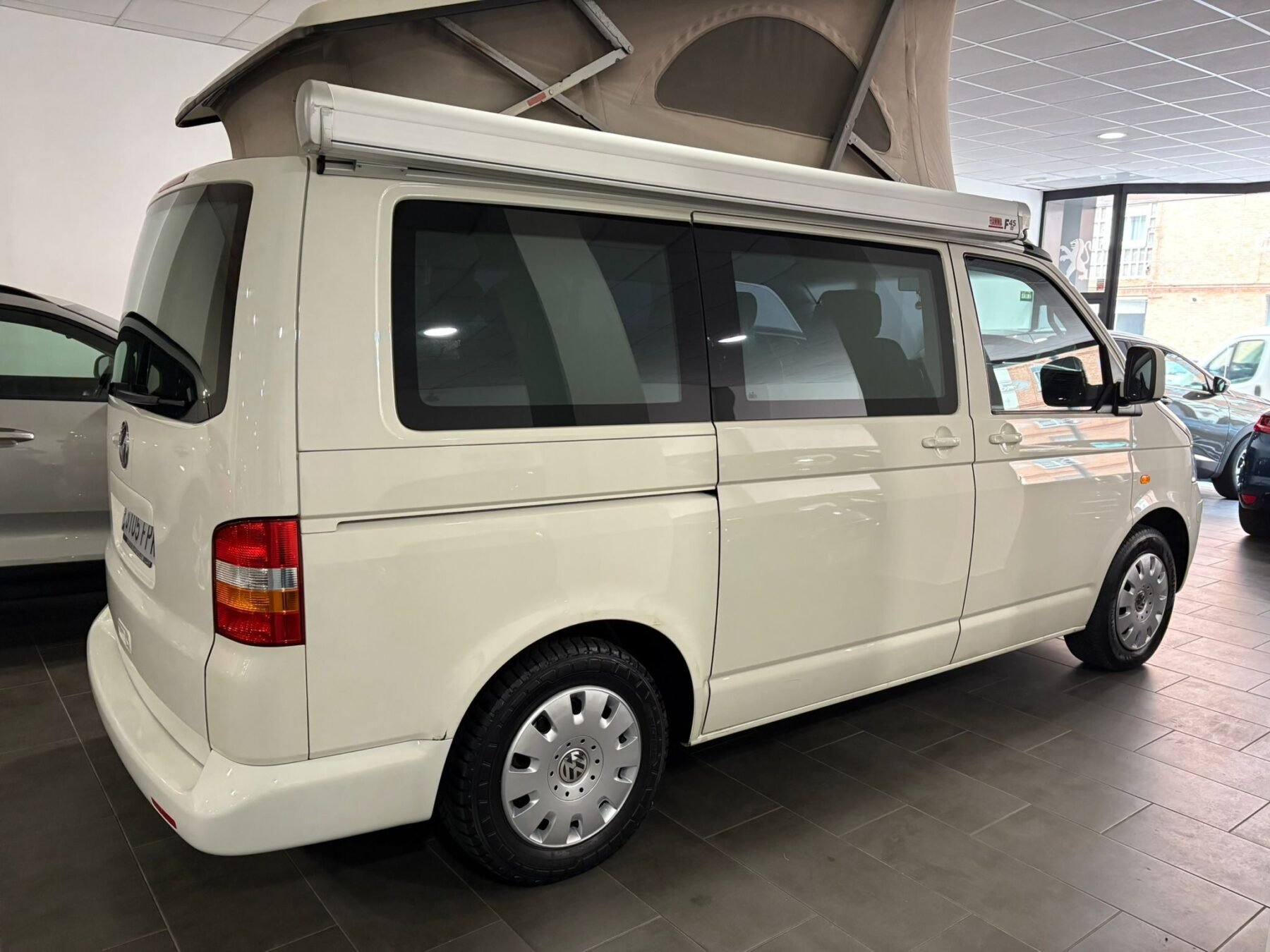 VOLKSWAGEN CALIFORNIA Comfortline 2.5 TDI