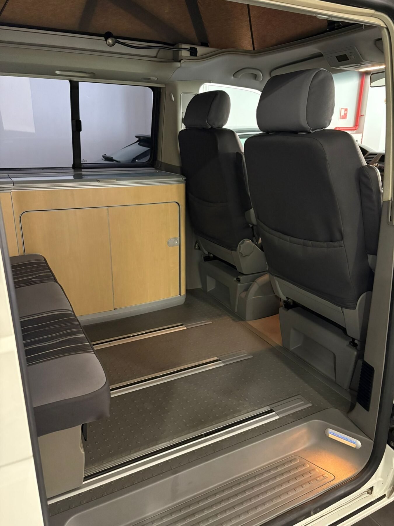 VOLKSWAGEN CALIFORNIA Comfortline 2.5 TDI