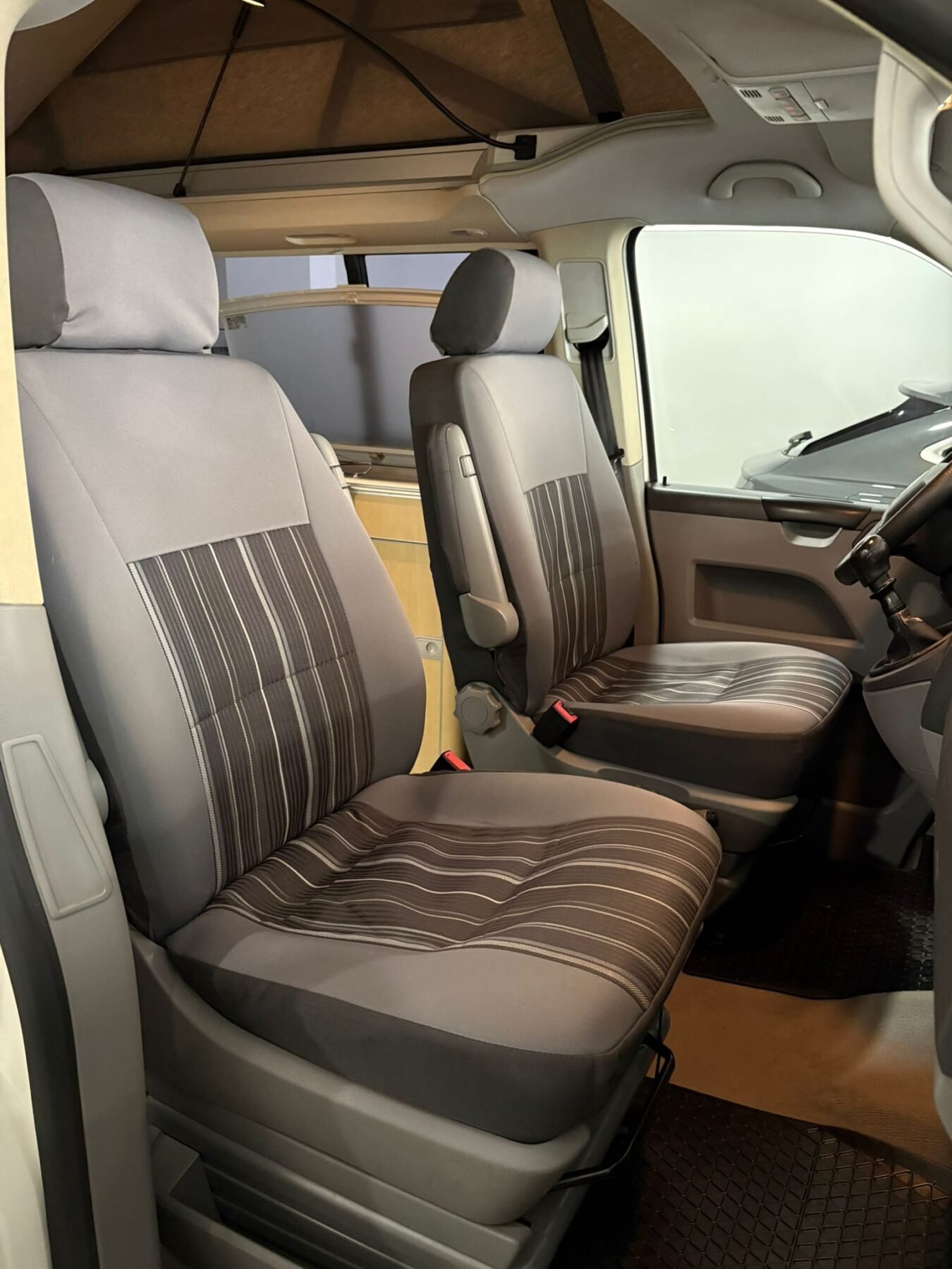 VOLKSWAGEN CALIFORNIA Comfortline 2.5 TDI