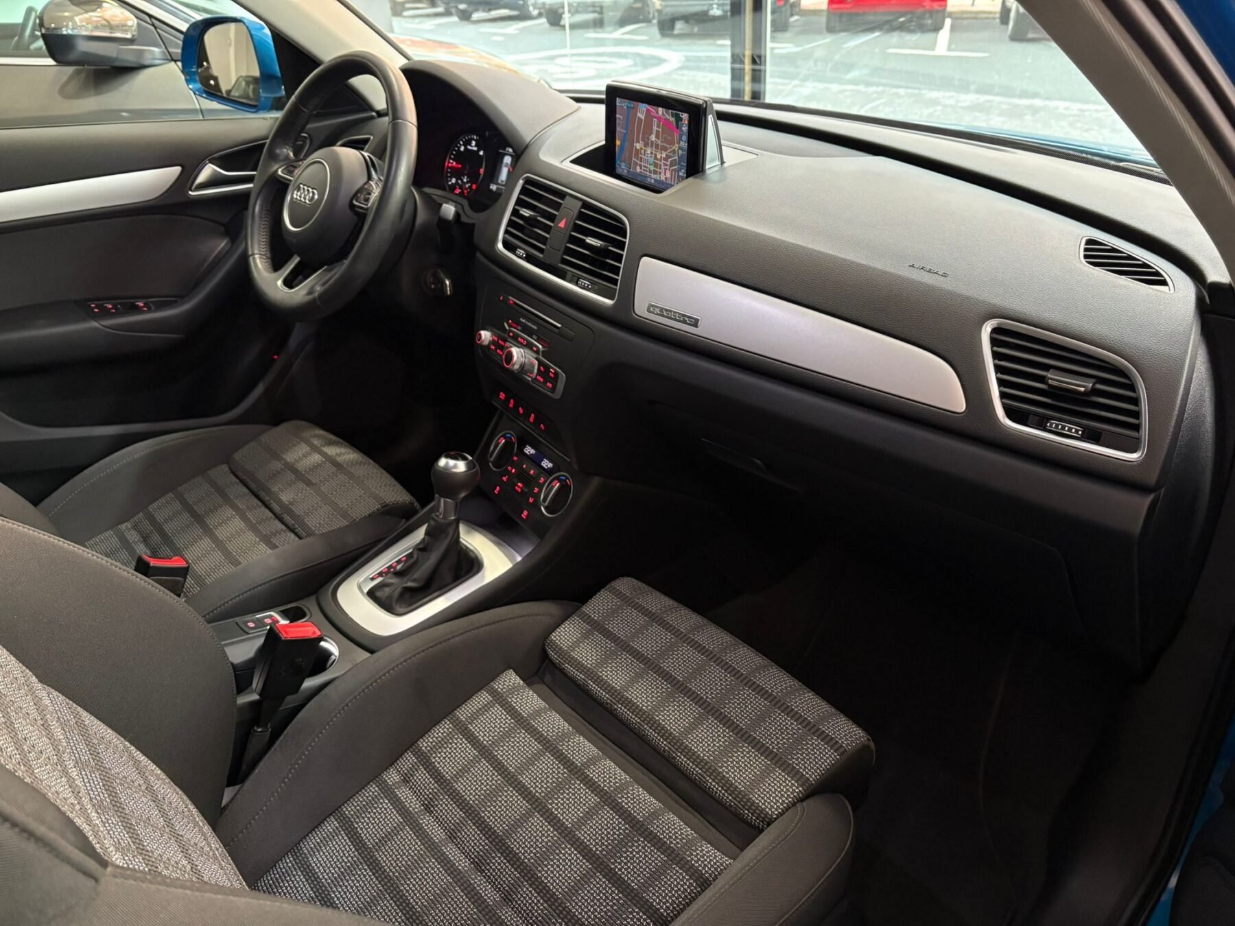 AUDI Q3 2.0 TDI quattro S tronic