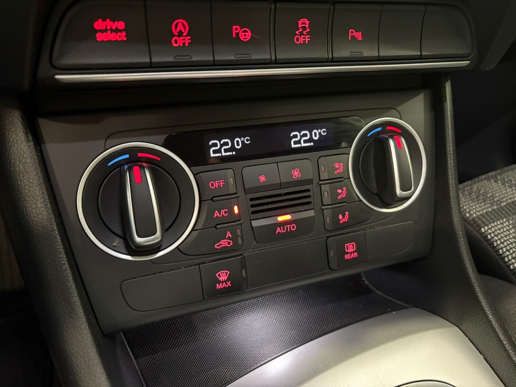 AUDI Q3 2.0 TDI quattro S tronic