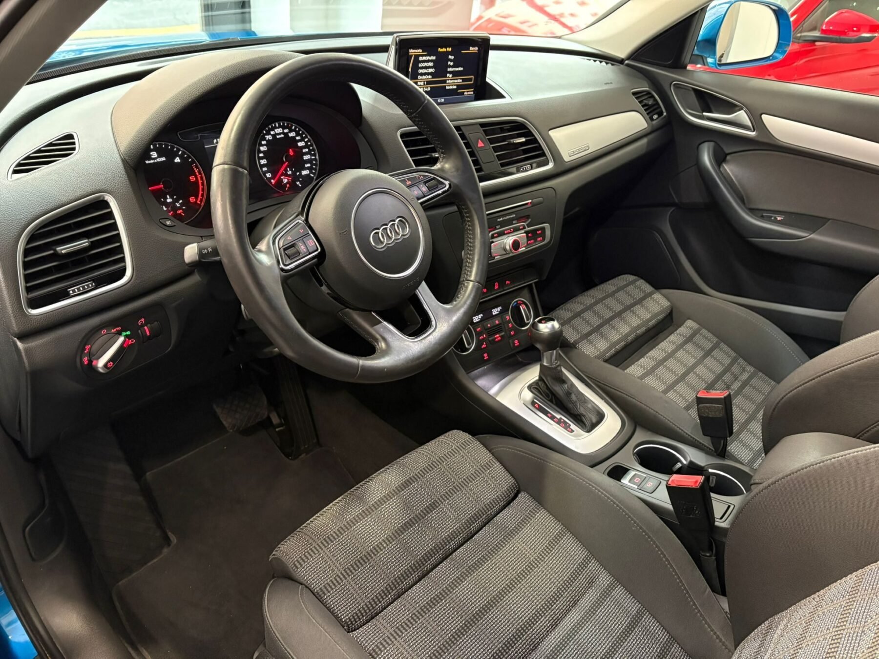 AUDI Q3 2.0 TDI quattro S tronic