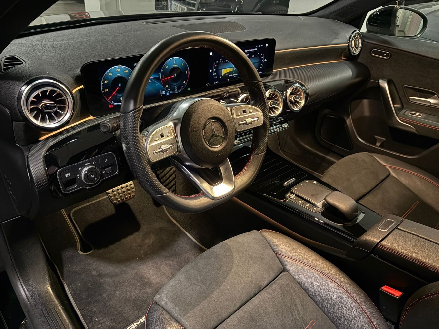 MERCEDES-BENZ Clase A A200D AMG 