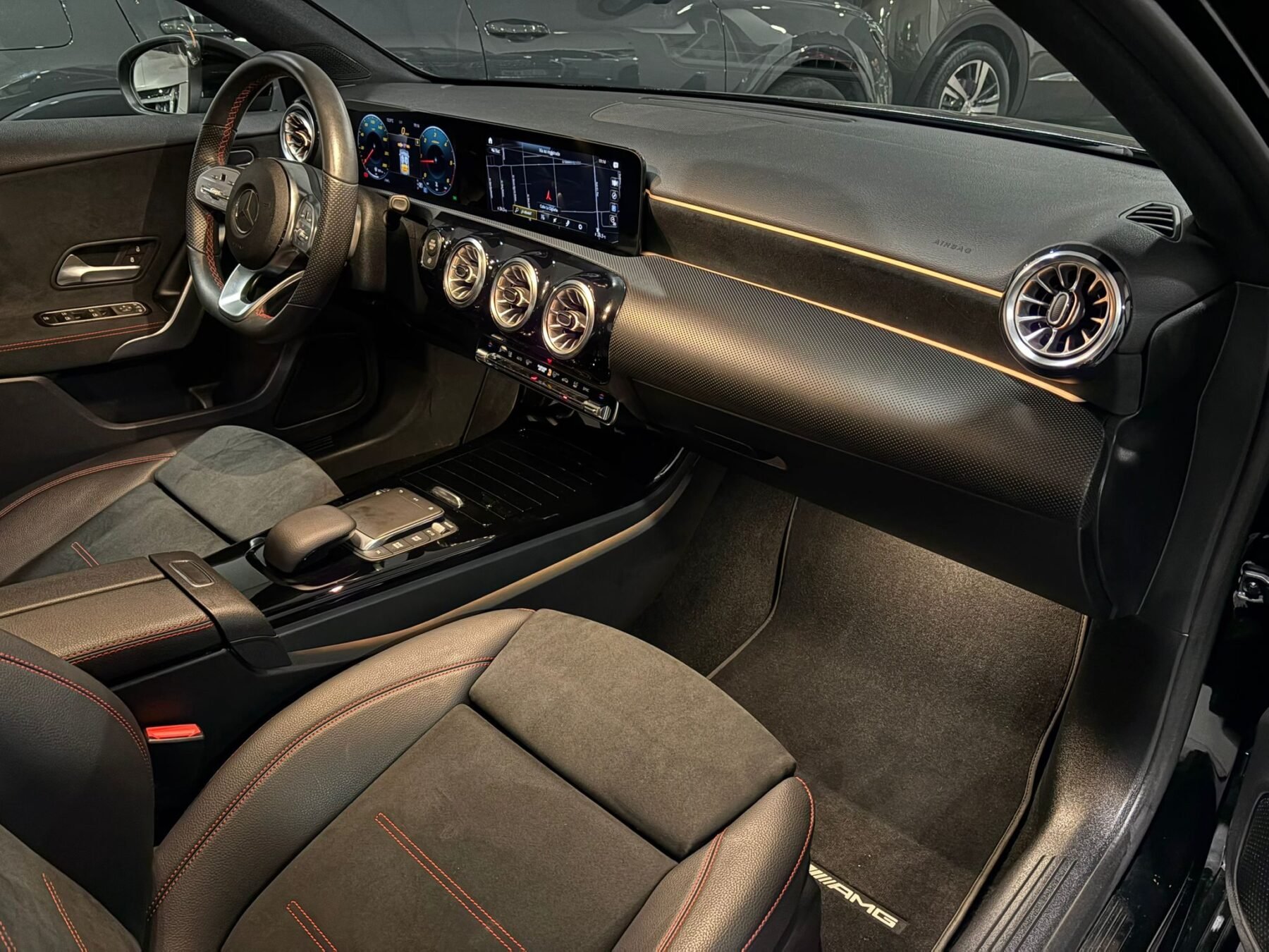 MERCEDES-BENZ Clase A A200D AMG 