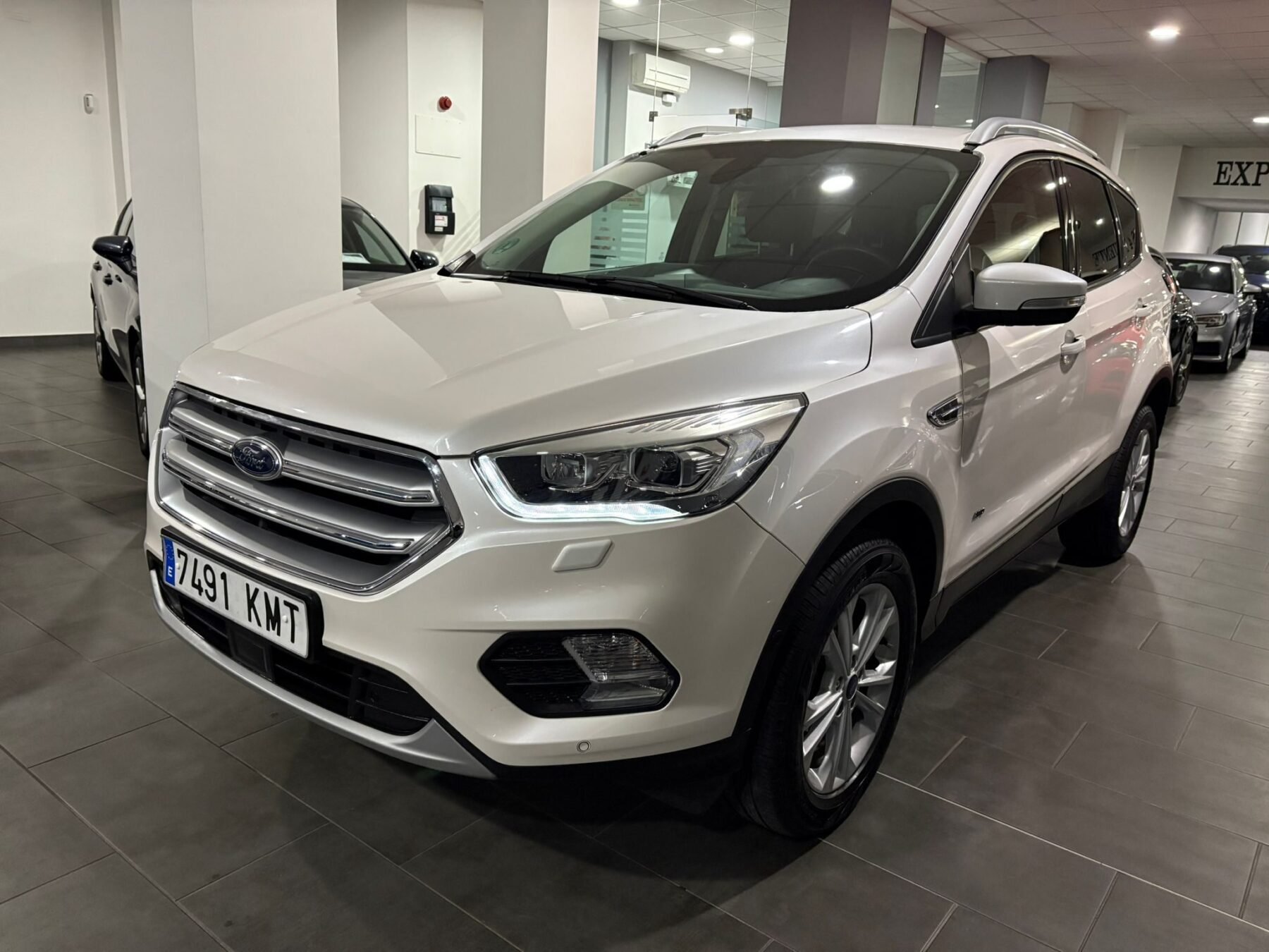 FORD KUGA 1.5 EcoBoost 4x4 Titanium Auto