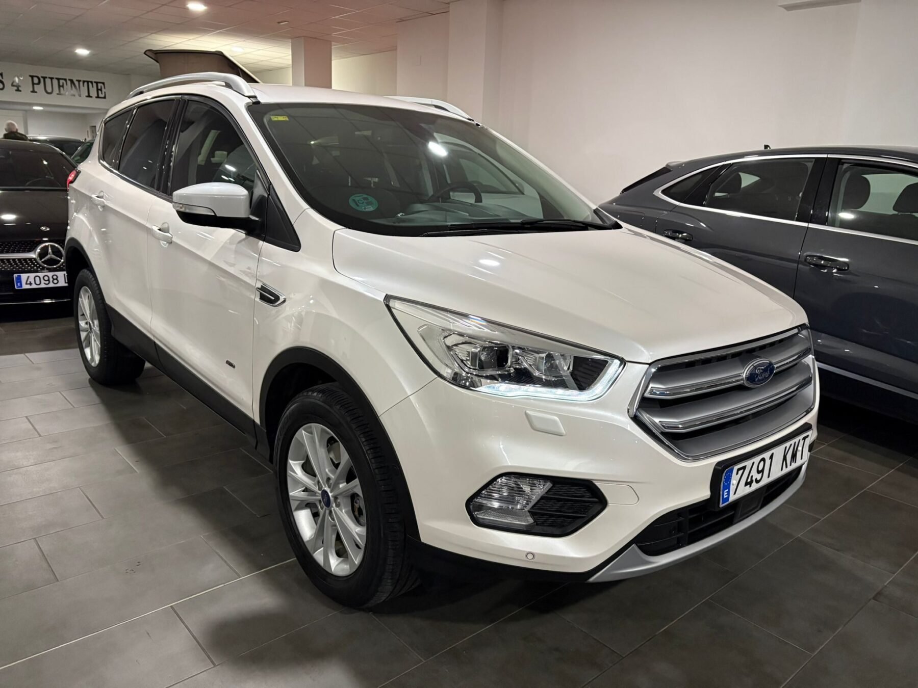 FORD KUGA 1.5 EcoBoost 4x4 Titanium Auto