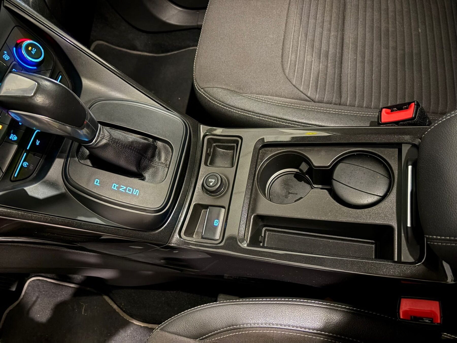 FORD KUGA 1.5 EcoBoost 4x4 Titanium Auto