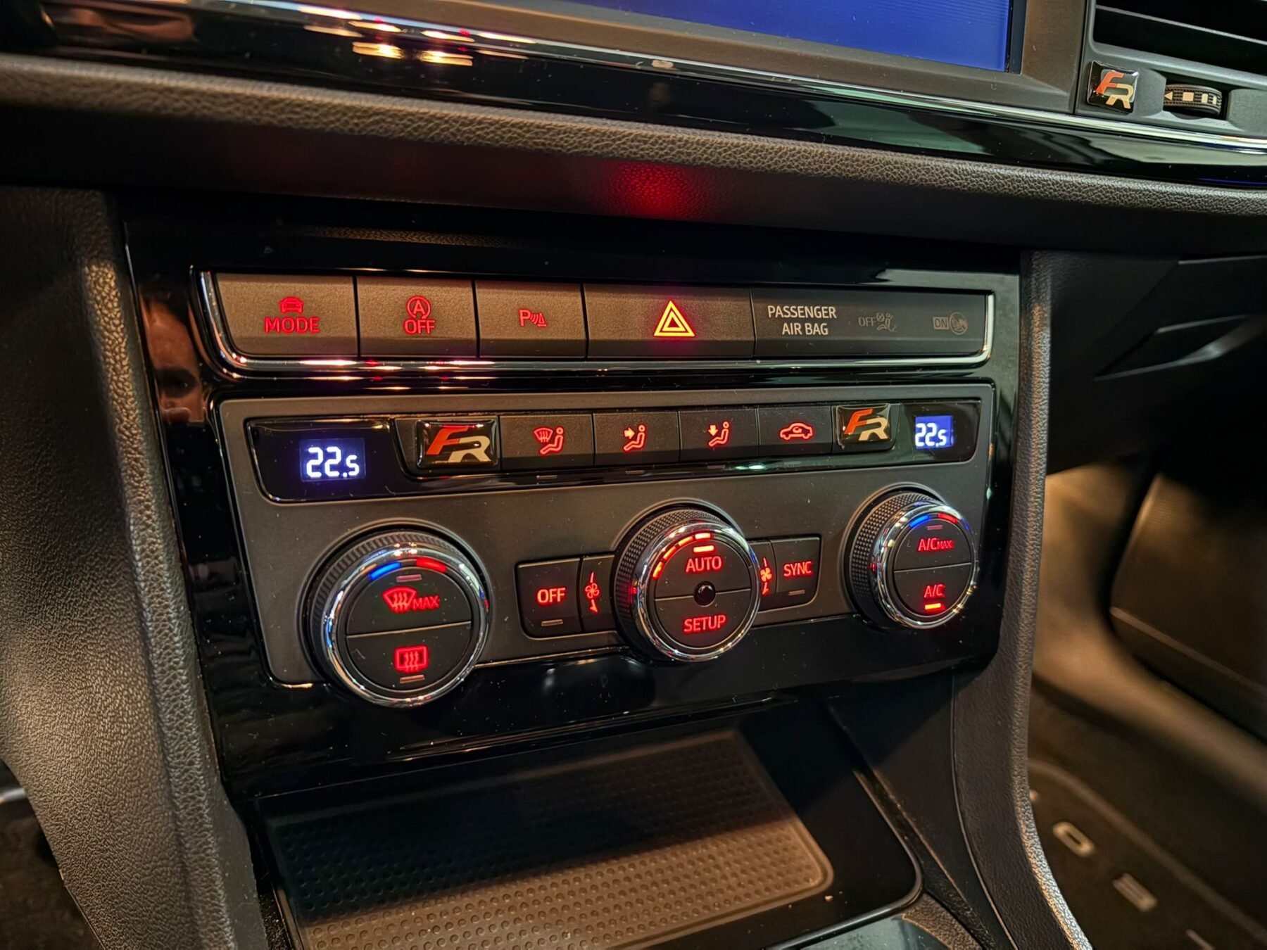 SEAT LEON ST 2.0 TDI StSp FR