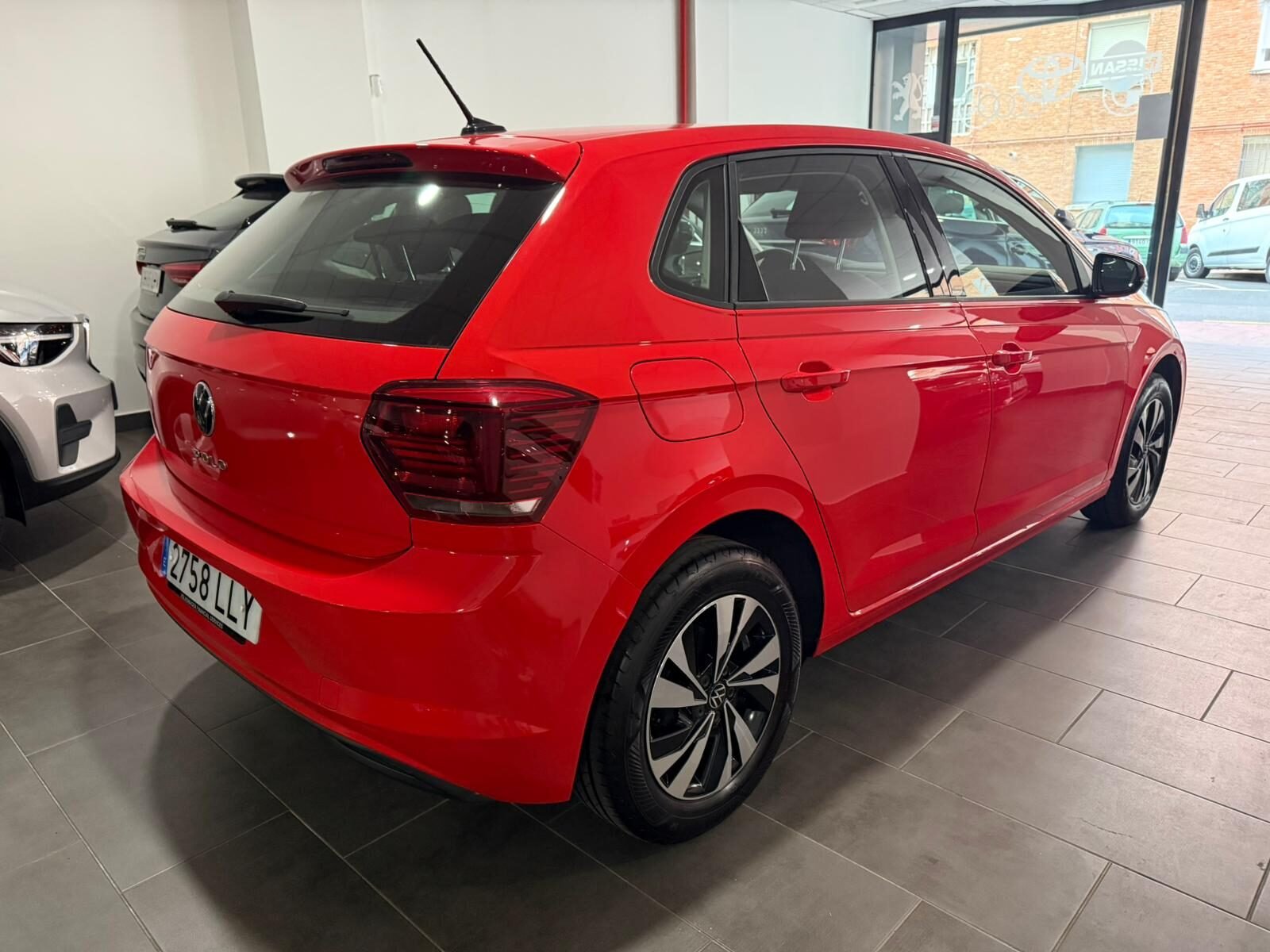 VOLKSWAGEN POLO Advance 1.0 TSI