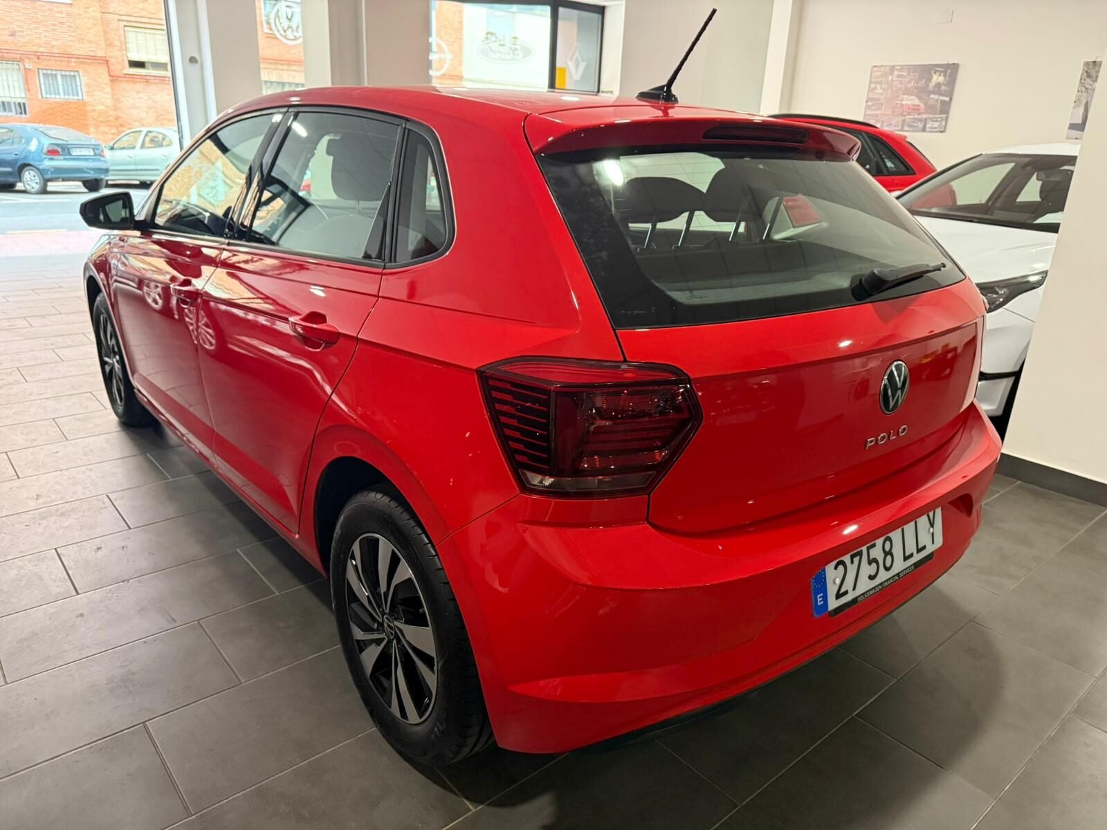 VOLKSWAGEN POLO Advance 1.0 TSI