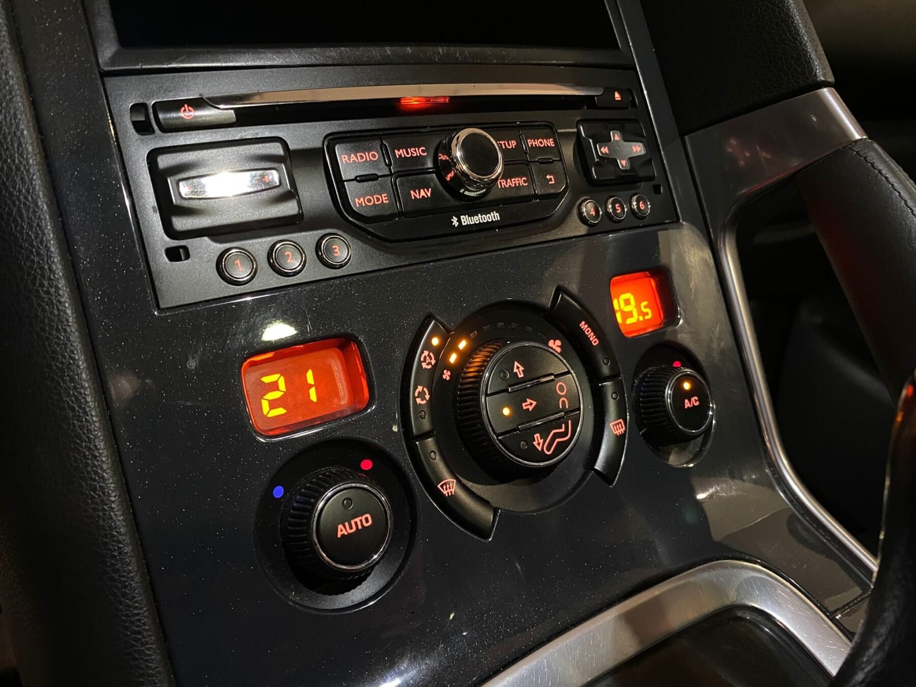 PEUGEOT 3008 Allure 1.6 eHDI 115 FAP ETG6 B.Lion