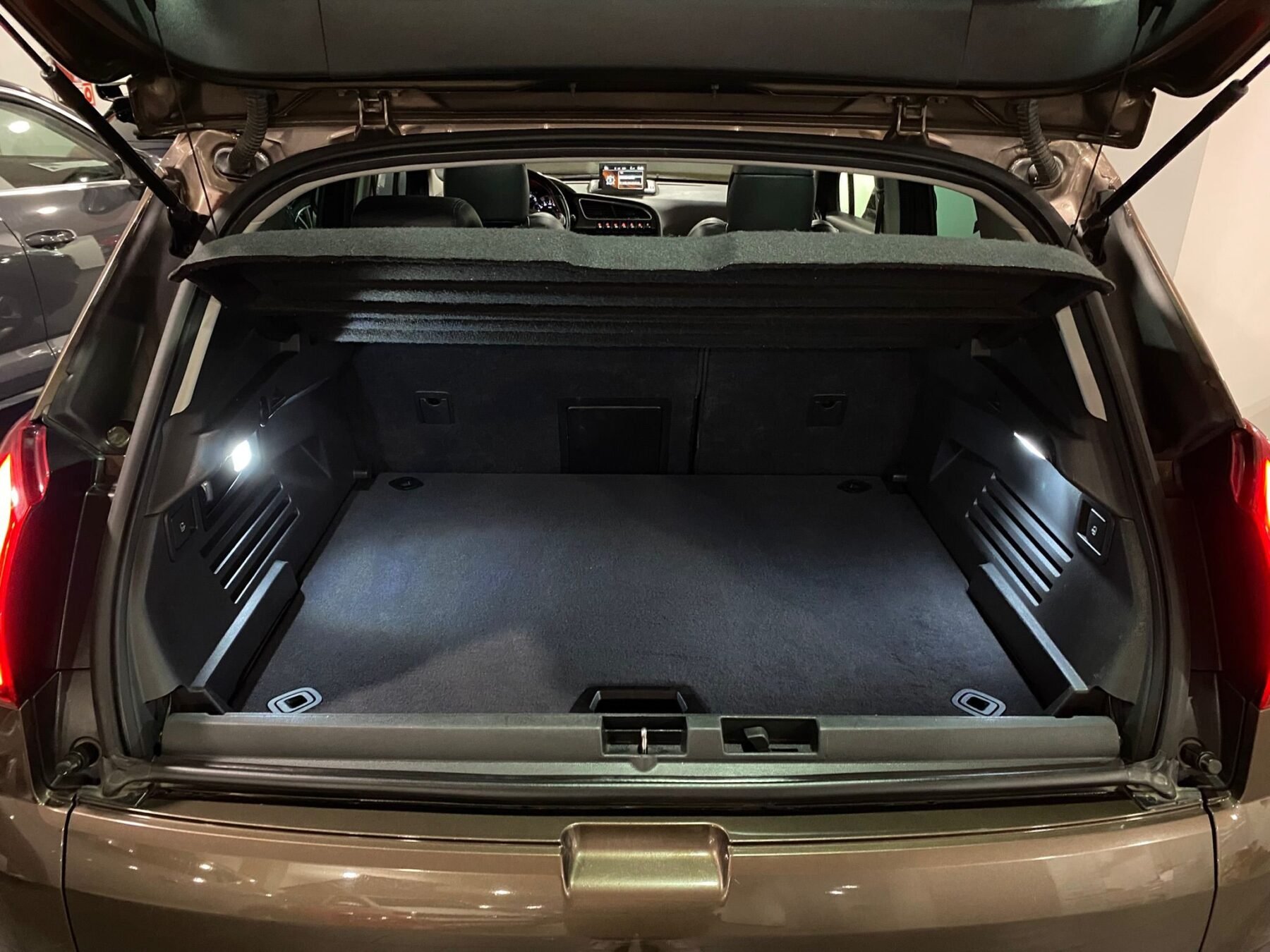 PEUGEOT 3008 Allure 1.6 eHDI 115 FAP ETG6 B.Lion