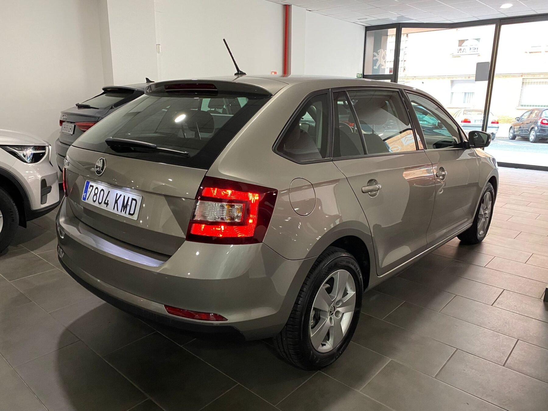 SKODA RAPID 1.0 TSI Like