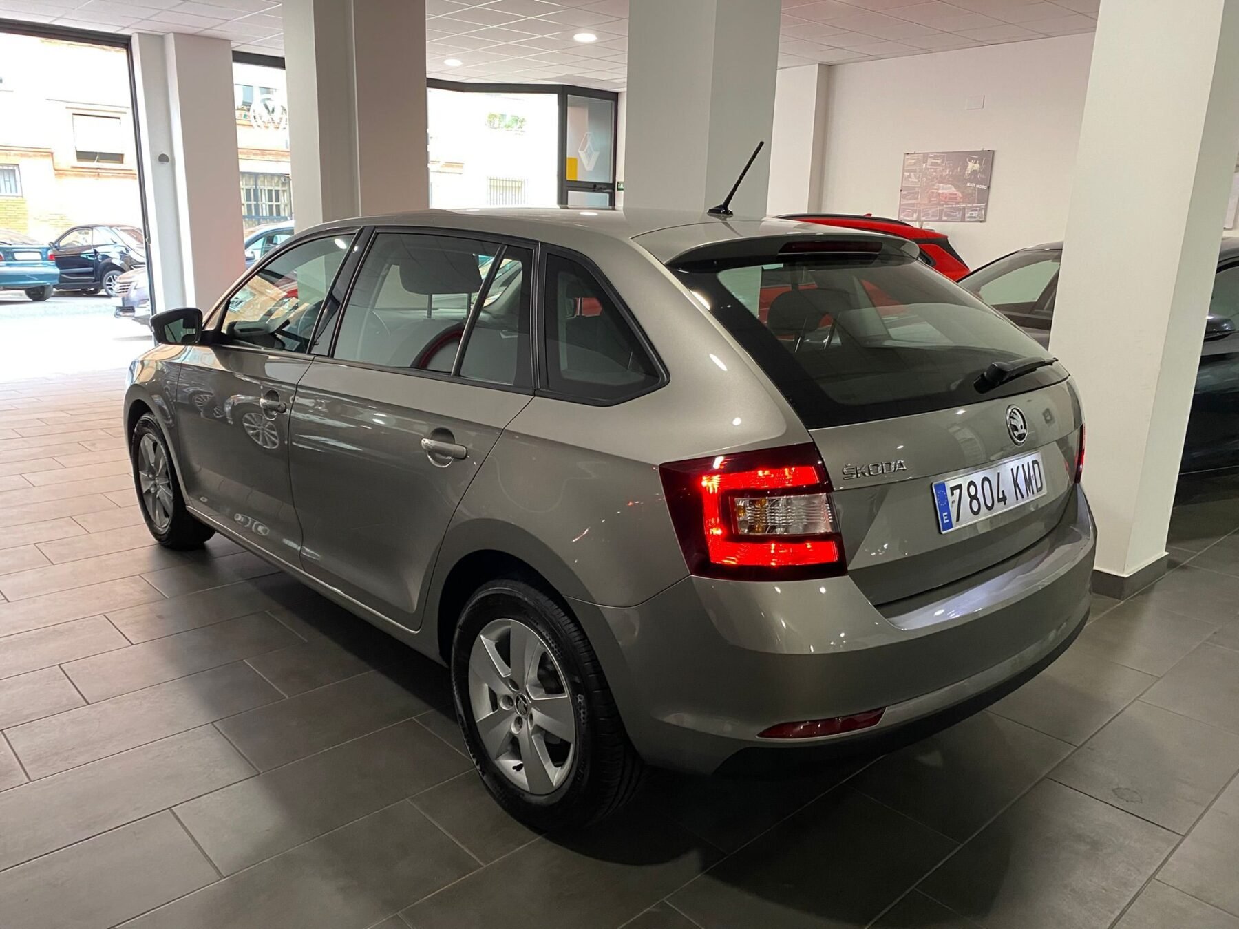 SKODA RAPID 1.0 TSI Like