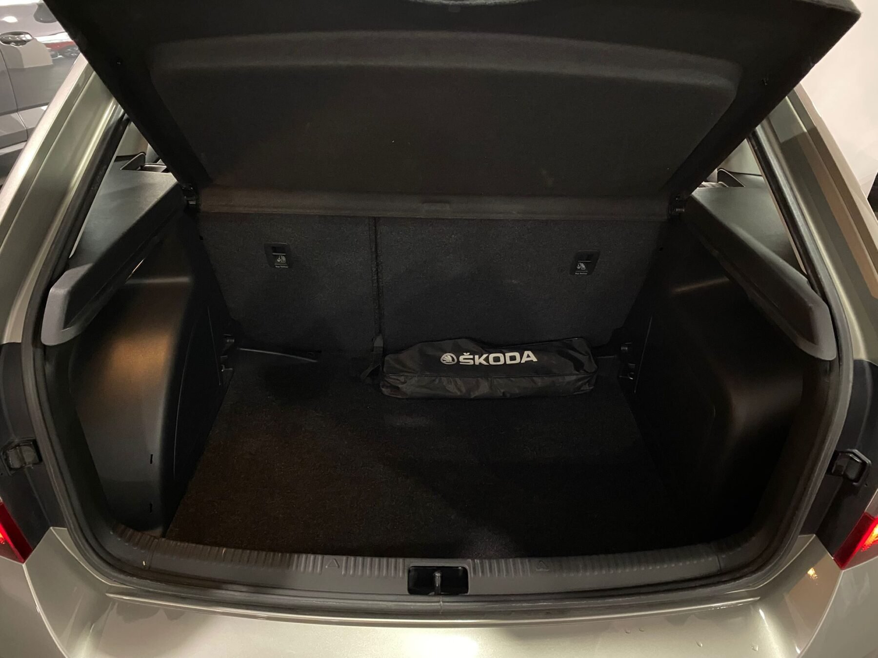 SKODA RAPID 1.0 TSI Like