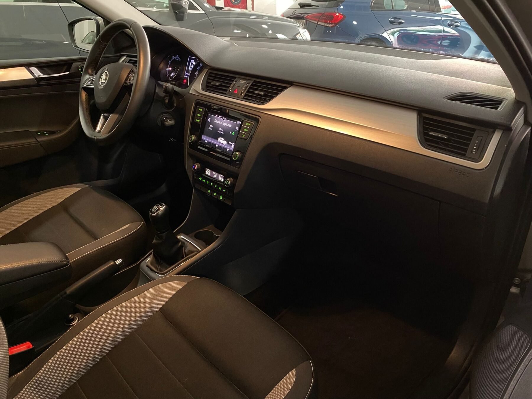 SKODA RAPID 1.0 TSI Like