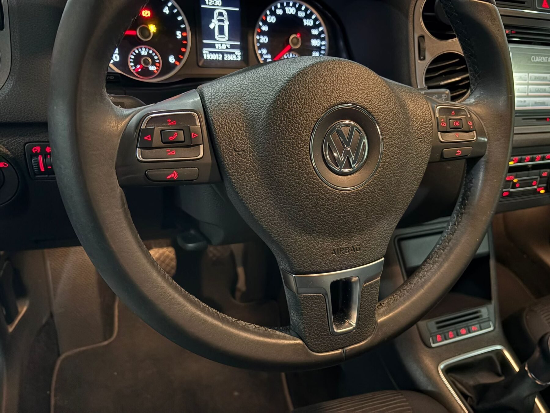 VOLKSWAGEN TIGUAN 2.0 TDI 4x2 T1 BlueMotion Tech