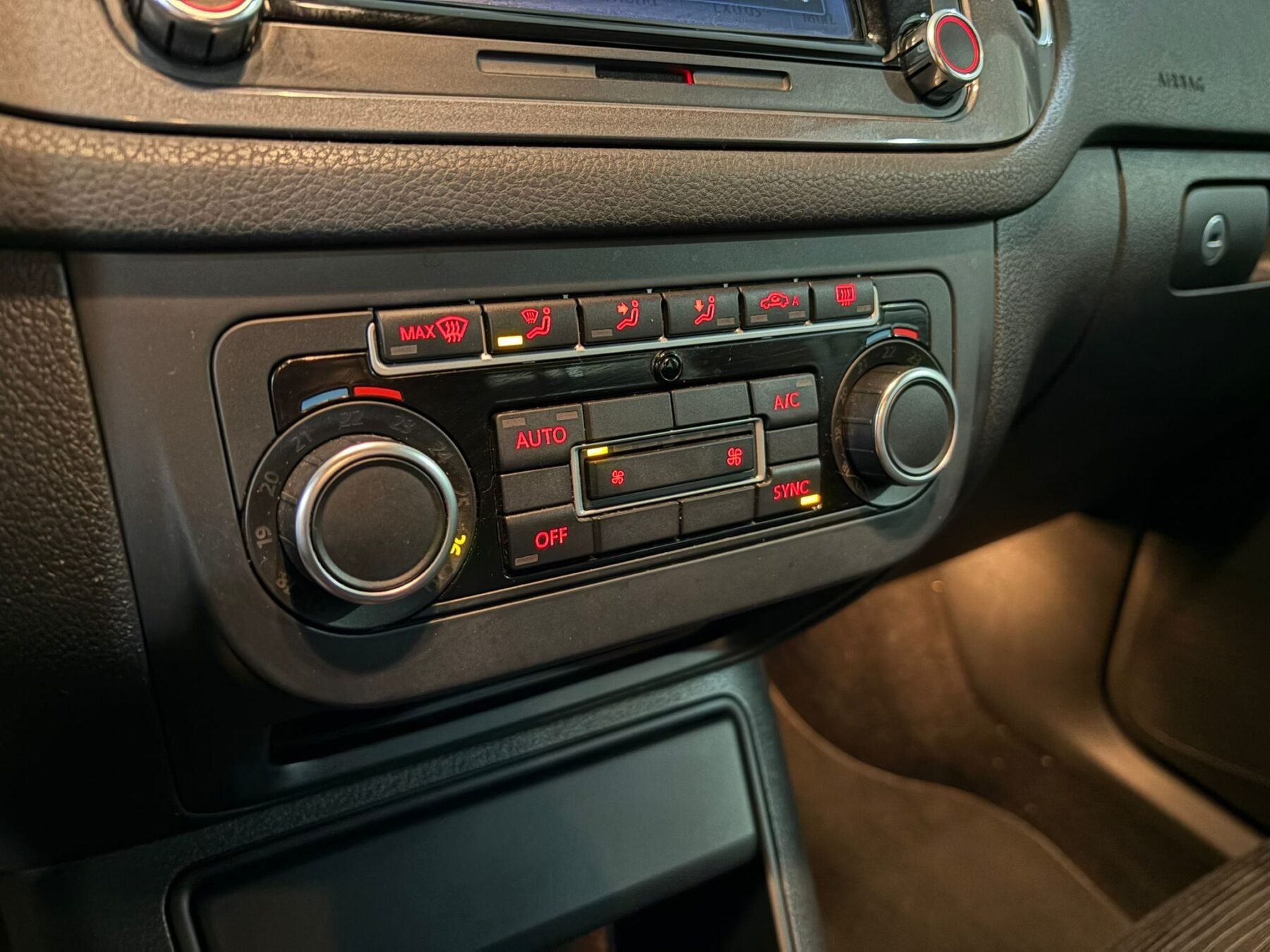 VOLKSWAGEN TIGUAN 2.0 TDI 4x2 T1 BlueMotion Tech