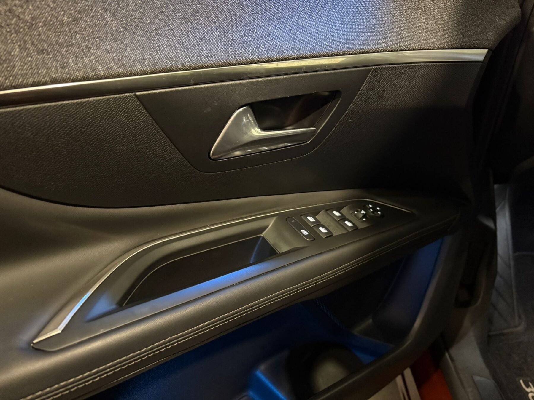 PEUGEOT 3008 1.6L THP EAT6 Allure