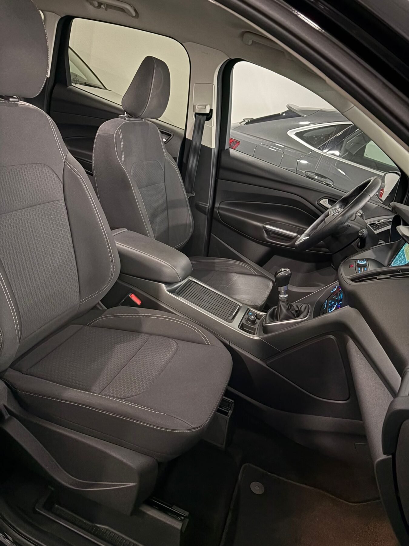 FORD KUGA 1.5 EcoBoost 4x2 Trend