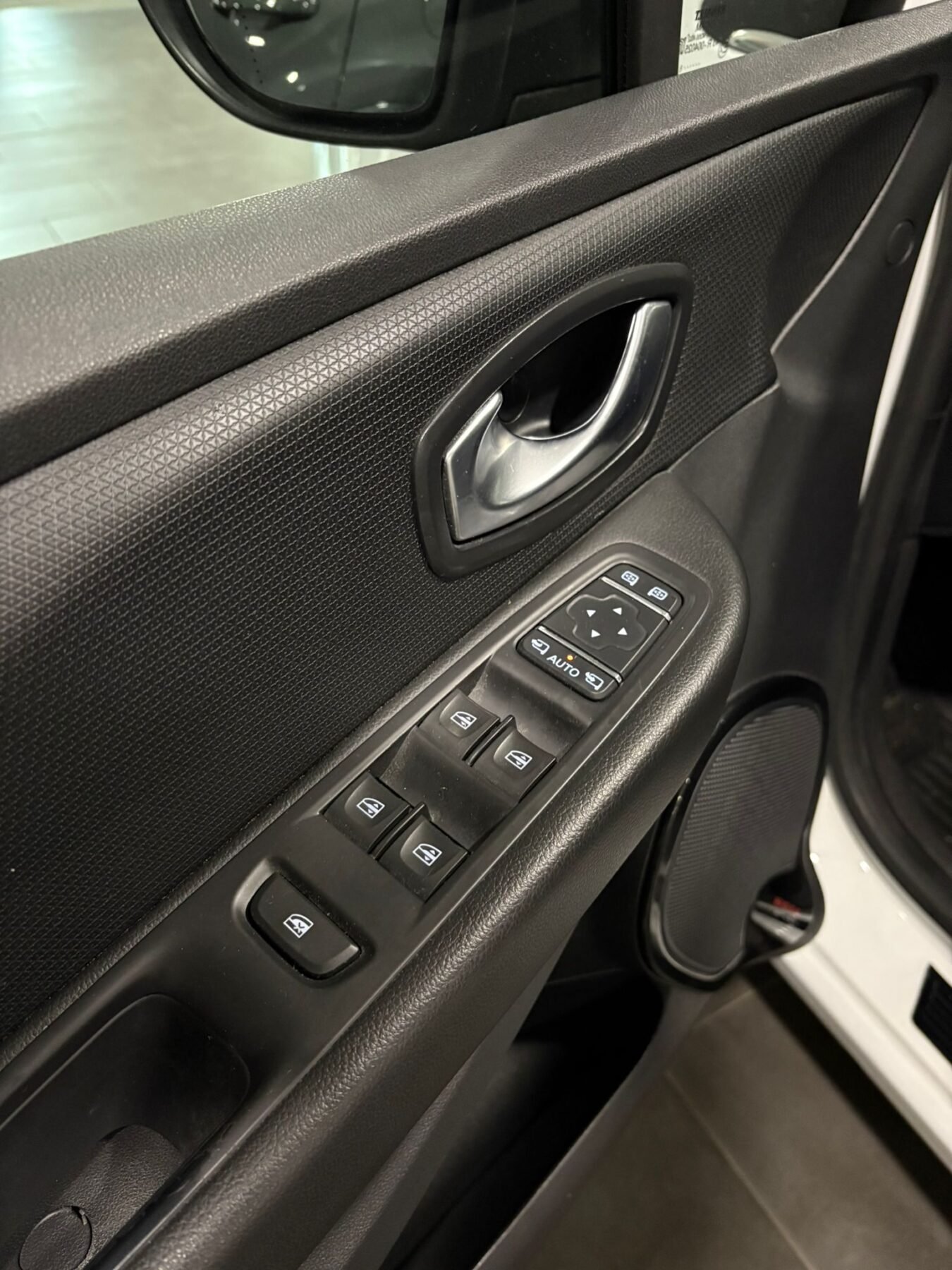 RENAULT Clio Limited Energy TCe 