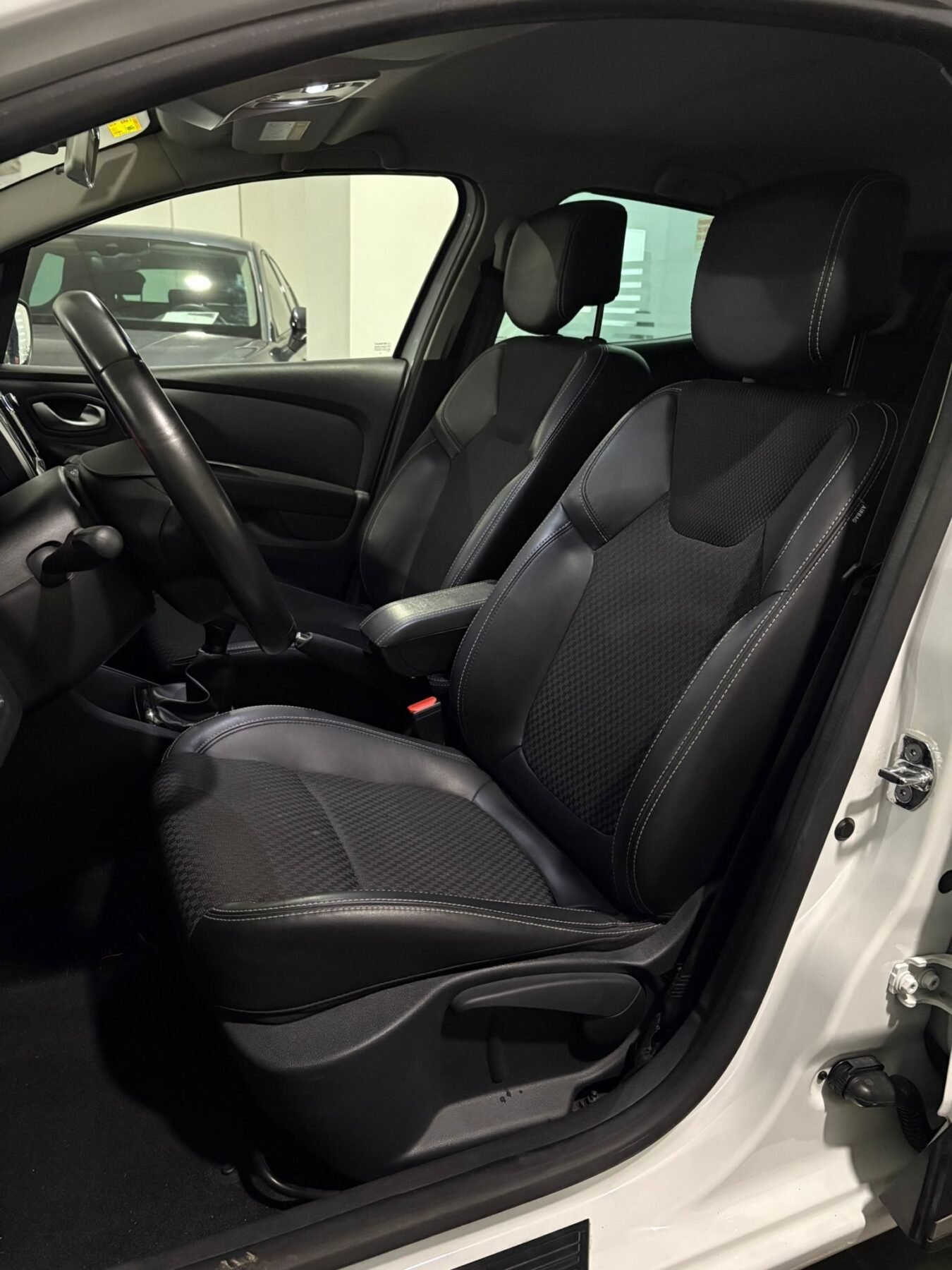 RENAULT Clio Limited Energy TCe 